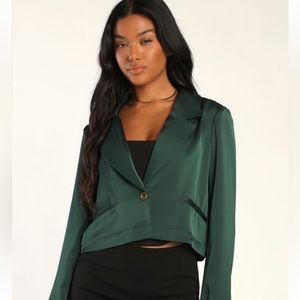 Lulus chic pursuits emerald green cropped blazer - NWT